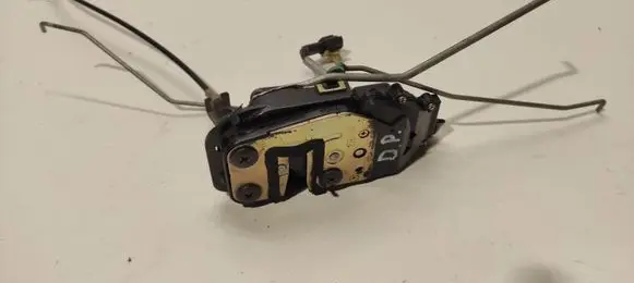 KIA Sorento Front door lock YO1