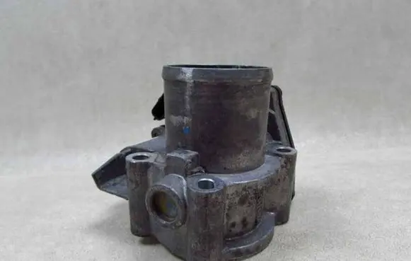 Renault Master III Throttle valve 8200987453 8200727648 56138