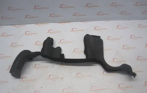 Nissan Juke I F15 Intercooler air guide/duct channel 628221KC5A