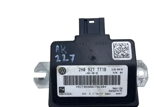 Volkswagen Amarok Other control units/modules 2H0927771B
