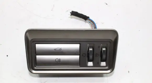 Jaguar XF X250 Fog light switch 10400976890 8X2311654BC