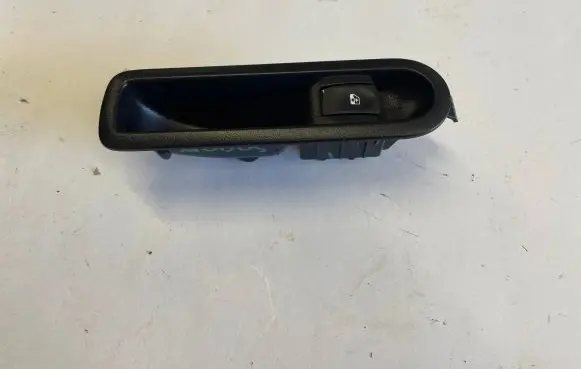 Renault Grand Modus Electric window control switch 8200635069