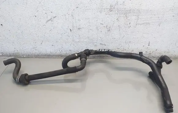 Land Rover Range Rover Sport L320 Engine coolant pipe/hose