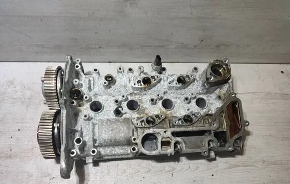 Volkswagen Touran III Rocker cam cover 04E103308Q