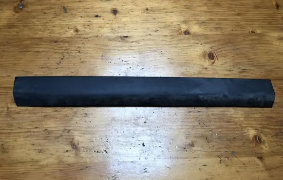 Volkswagen PASSAT B5 Rear door trim (molding) 3B0854949B