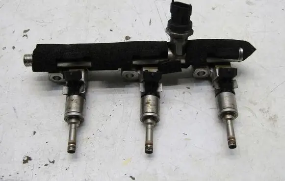 Suzuki Swift III Fuel main line pipe KRIS235789