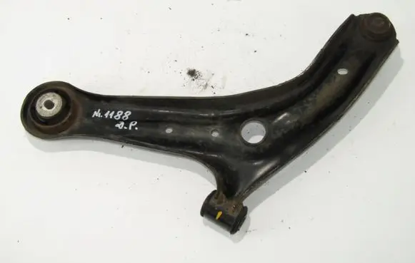 Renault Twingo II Front lower control arm/wishbone