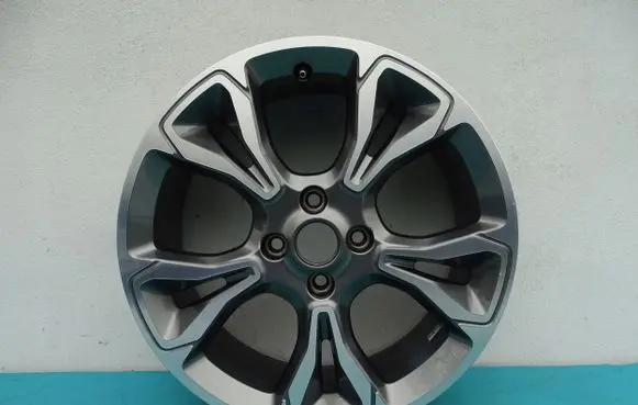 Ford Focus R19 alloy rim 