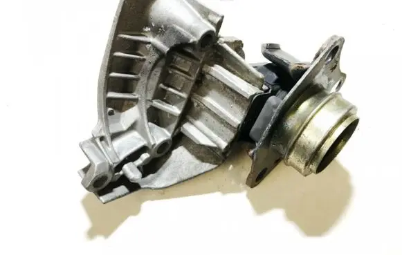 Renault Scenic I Engine mount bracket 7700437391