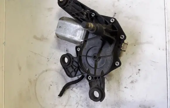 Peugeot 307 Rear window wiper motor 53015712