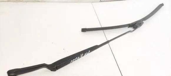 Volkswagen Golf IV Front wiper blade arm 1J1955409A