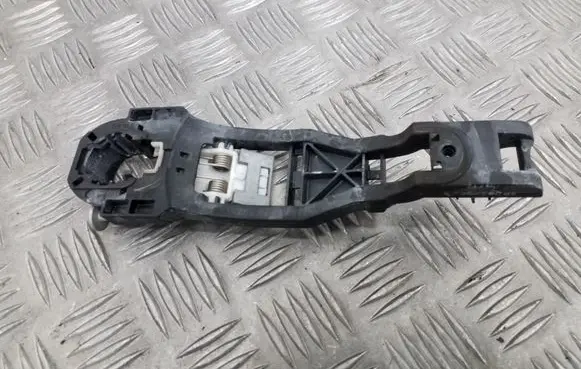 Rear door exterior handle/bracket