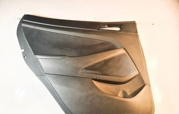Hyundai Tucson TL Rear door card panel trim 83351D7000