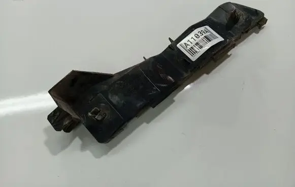 Toyota Avensis T250 Front bumper mounting bracket 5253605020 52536-05020