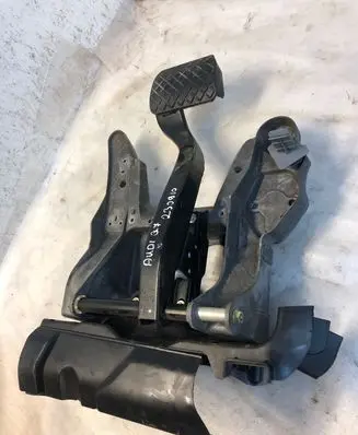 Audi Q7 4L Brake pedal 7l0723142b