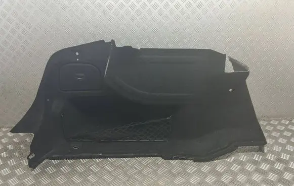 Mercedes-Benz E W212 Tailgate/trunk side cover trim 