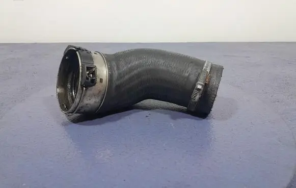 Volvo XC90 Air intake hose/pipe 31338752