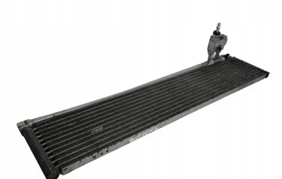 Mercedes-Benz E C207 W207 Engine oil radiator A0995000400