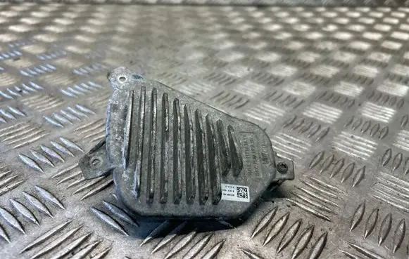 BMW X1 F48 F49 LED ballast control module 90068145
