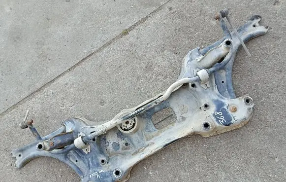 Volkswagen Caddy Front subframe 