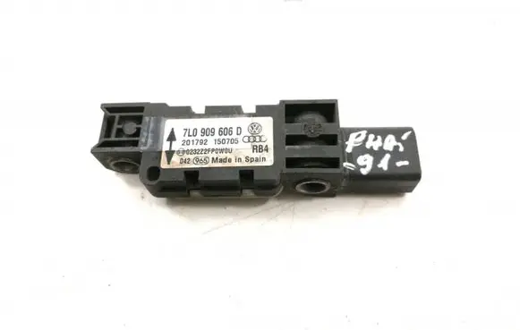 Volkswagen Phaeton Airbag deployment crash/impact sensor 7L0909606D