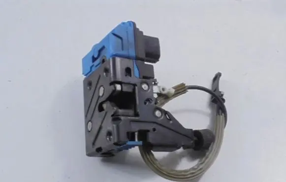 Volvo S60 Front door lock