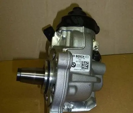 BMW 1 F20 F21 Fuel injection high pressure pump 0445010768T