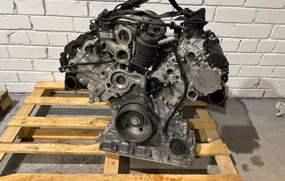 Audi Q5 SQ5 Engine 06M103023CS 06M103805M CWG