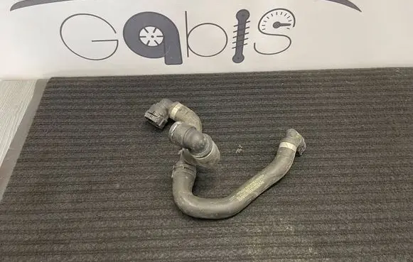 Mercedes-Benz GLC X253 C253 Engine coolant pipe/hose A2535015382