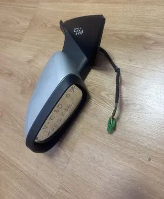 Volvo C30 Front door electric wing mirror 3303029