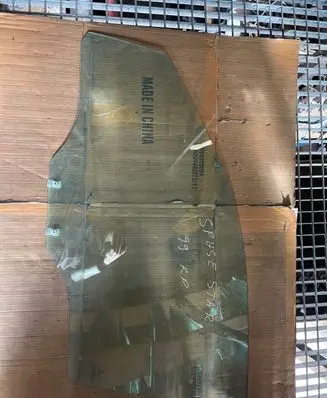 Mitsubishi Space Star Front door window glass four-door
