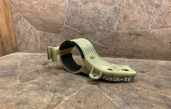 BMW 6 G32 Gran Turismo Fuel filter bracket/mount holder 8582276