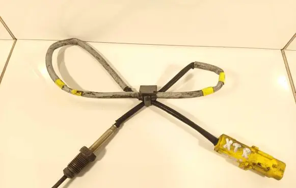 Nissan X-Trail T31 Exhaust gas temperature sensor