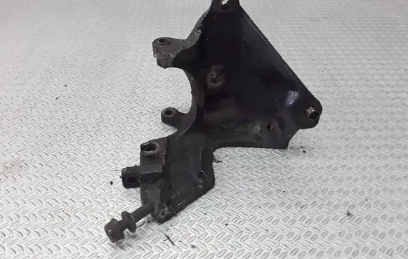 Fiat Ulysse Power steering pump mounting bracket 