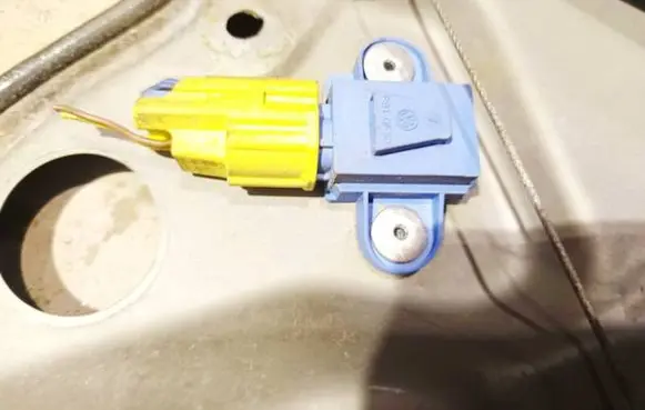 Skoda Octavia Mk2 (1Z) Airbag deployment crash/impact sensor 1K0955557A