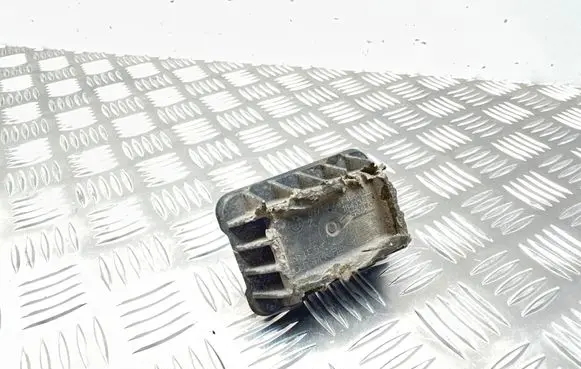 BMW 5 F10 F11 Jacking socket point 18433810