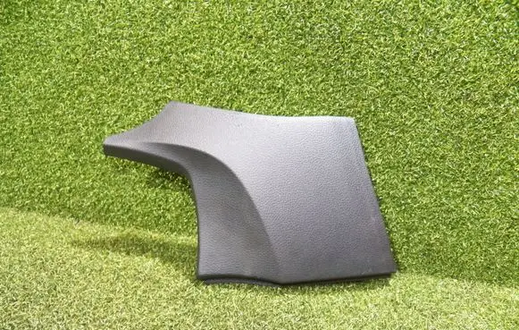 Renault Master III Front sill trim cover 682112965R