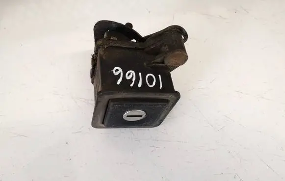 Volkswagen PASSAT B3 Tailgate exterior lock 357827571 357827571d