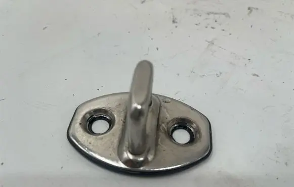 Volkswagen PASSAT B6 Rear door lock loop/hook striker 3C0837033C
