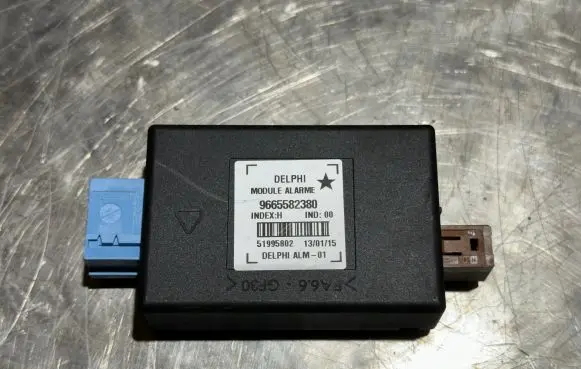 Citroen DS4 Alarm control unit/module 9665582380