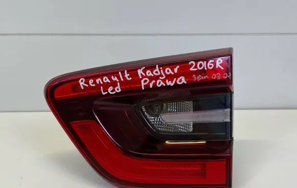 Tailgate rear/tail lights