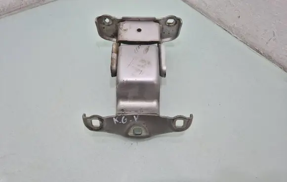 Opel Vivaro Rear door upper hinge 