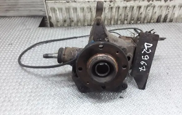 Citroen C5 Front wheel hub spindle knuckle