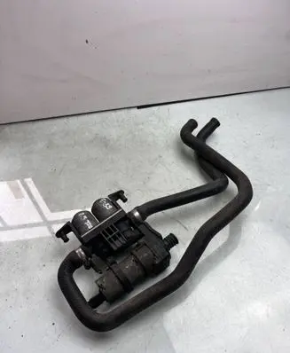 BMW 5 E39 Coolant heater control valve 8374994 1147412135