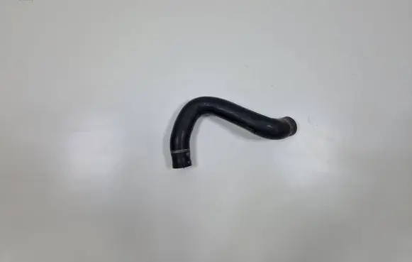 Audi A8 S8 D2 4D Engine coolant pipe/hose 4D0819672B