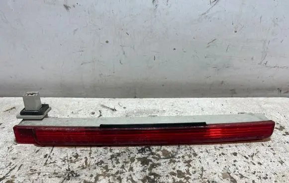 Mercedes-Benz E W211 Third/center stoplight A2118200256 2DA008625