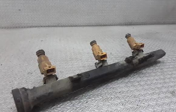 Citroen C5 Fuel injectors set 963030333180