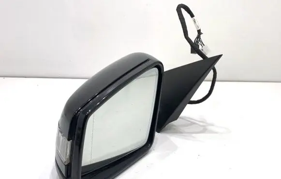 Mercedes-Benz CLA C117 X117 W117 Front door electric wing mirror 