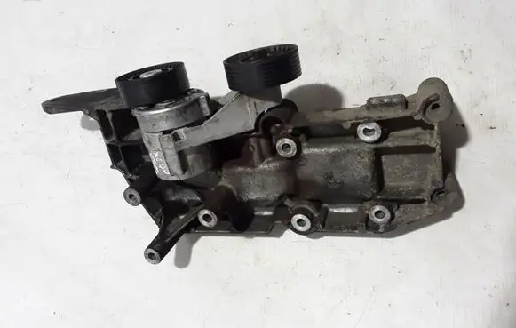 Volvo XC70 Generator/alternator bracket 8642196