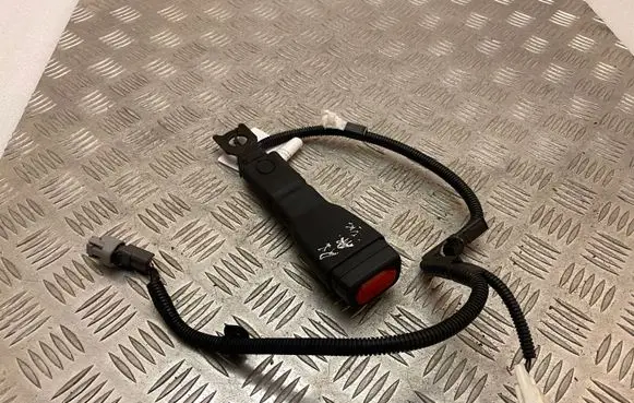 Lexus RX 450H Front seatbelt buckle 07695